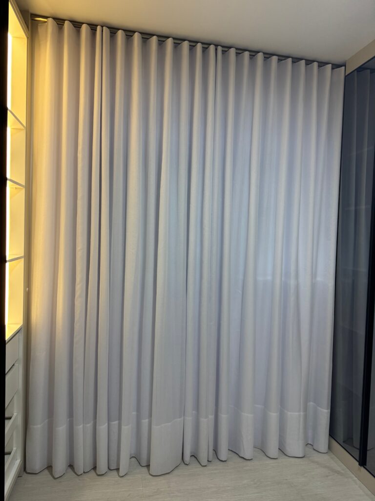 Cortina_quarto